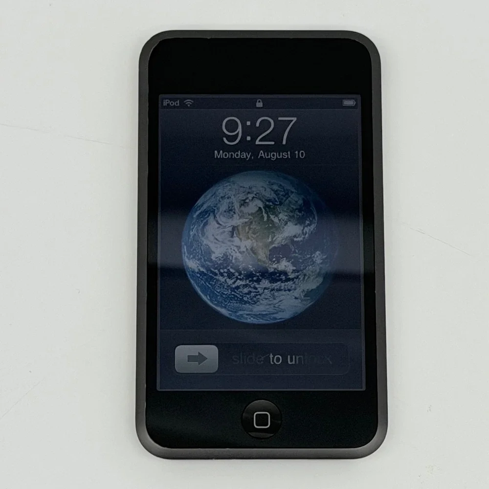 Apple iPod Touch A1213 8GB 1st Generation Black